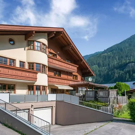 Mountain In With Balcony Appartamento